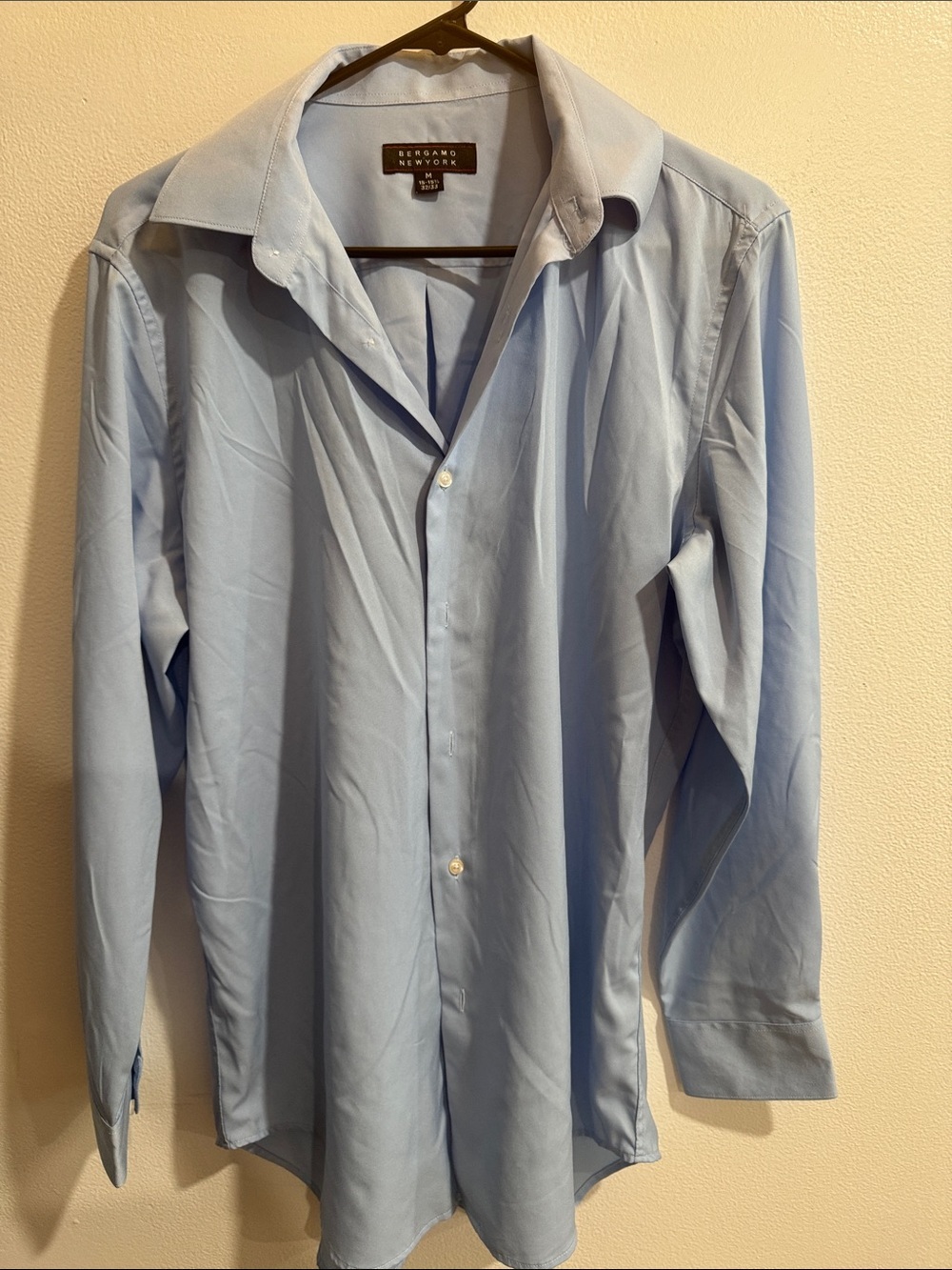 Bergamo New York Light Blue Long-Sleeve Dress Shirt Medium 15-15 1/2 32/33